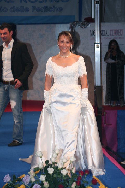 Sfilata vestiti da sposa 6-10-09 (93).JPG